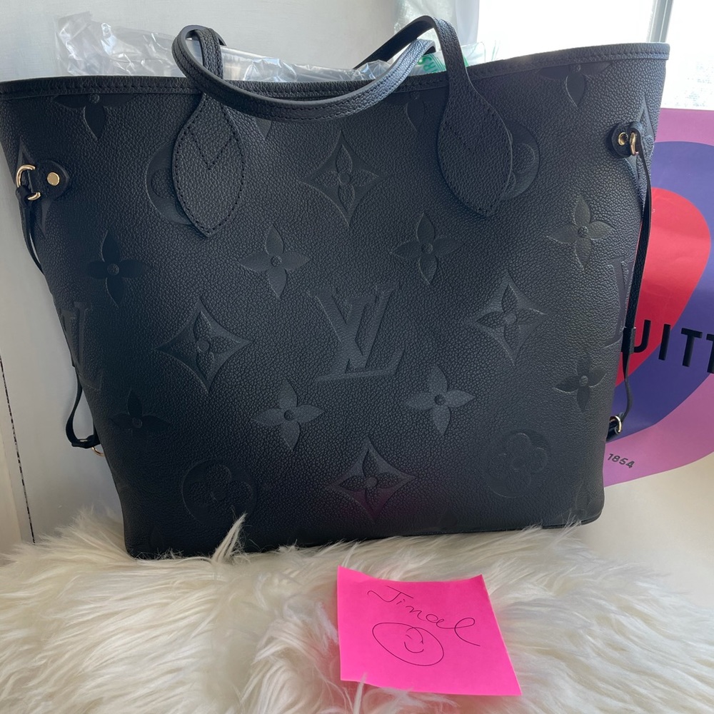 ❌SOLD❌Louis Vuitton neverfull empreinte black